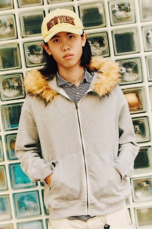 葦介さんがパターンを起こしてミシンで自作したジップアップパーカ