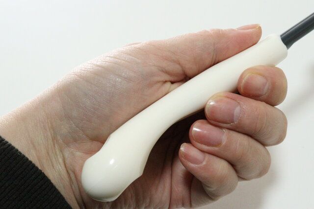 ダイソーの持ちやすい奥まで届く長めのふぐターナー