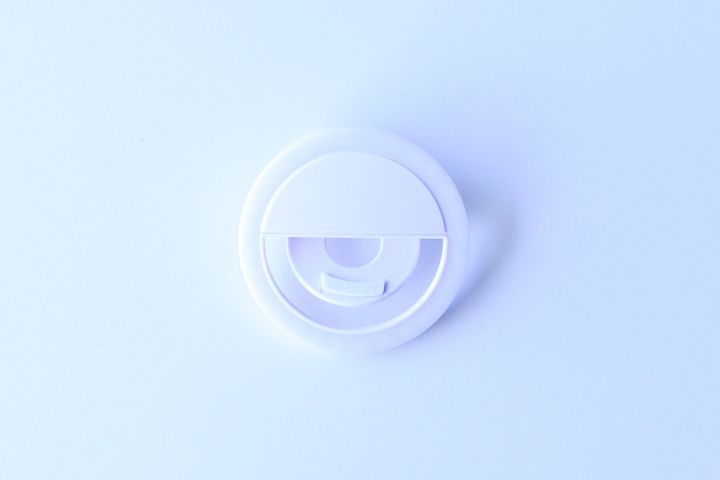 リングライトは100均で売ってる？ダイソー・セリア・キャンドゥを調査