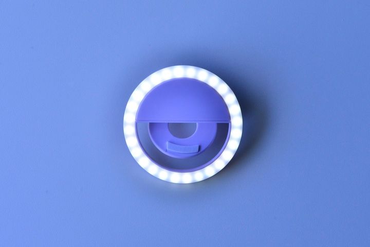 リングライトは100均で売ってる？ダイソー・セリア・キャンドゥを調査