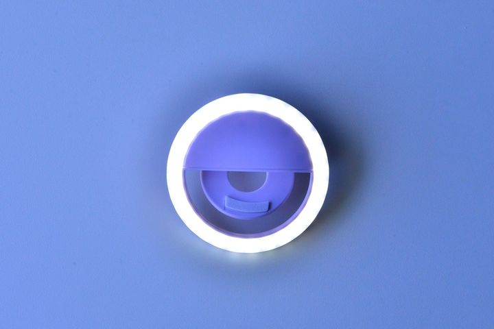 リングライトは100均で売ってる？ダイソー・セリア・キャンドゥを調査