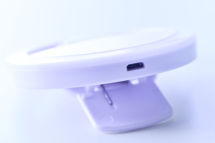 リングライトは100均で売ってる？ダイソー・セリア・キャンドゥを調査