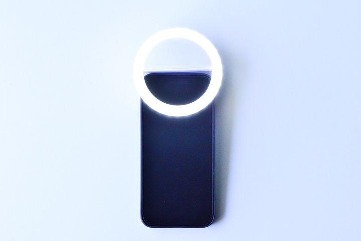 リングライトは100均で売ってる？ダイソー・セリア・キャンドゥを調査