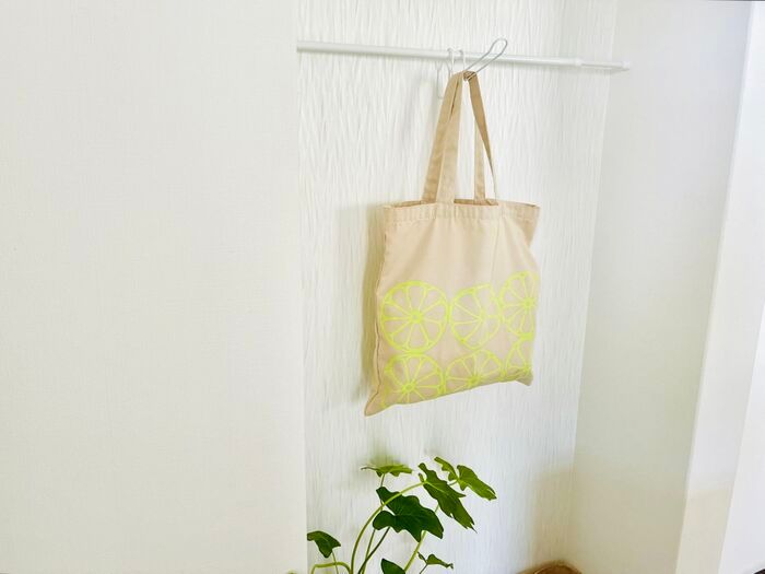 【セリア】ついに『つっぱり棒の相棒』決まりました♡もうS字フックは使いません「便利かつオシャレで…言うことなし！！」