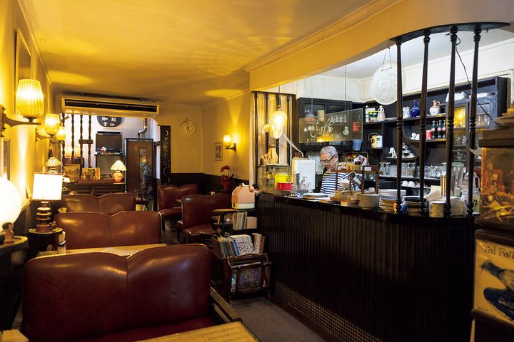 京都〈珈琲の店 雲仙〉店内