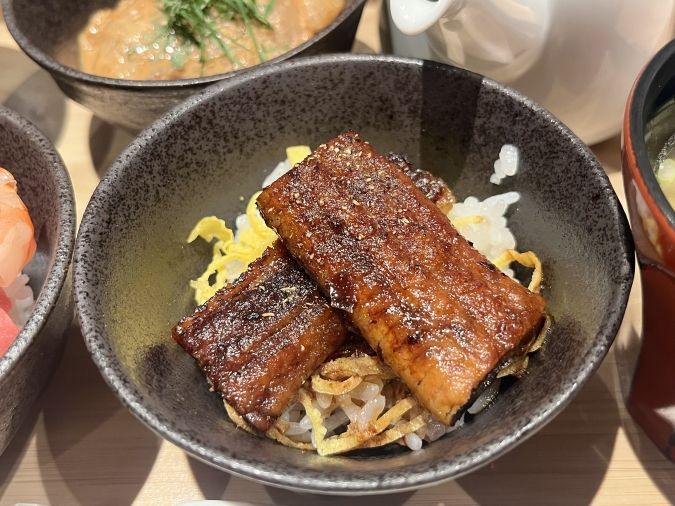 BOWL（ボウル）国産うなぎ丼