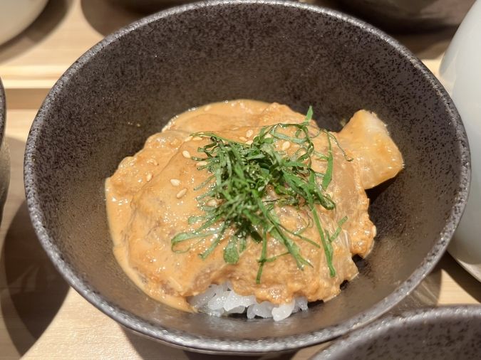BOWL（ボウル）鯛の胡麻茶漬け丼