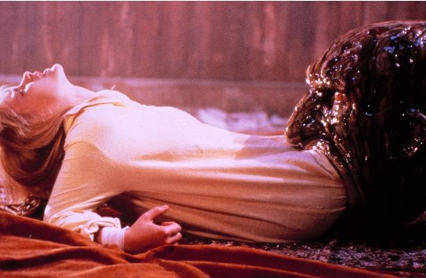 ウェス・クレイヴン脚本の『エルム街の悪夢３ 惨劇の館』でナンシーが再登場！新たな主人公はパトリシア・アークエット [c]Everett Collection/AFLO