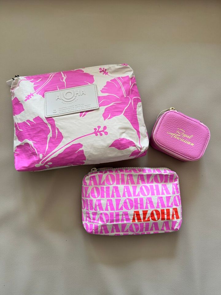 アロハコレクションのポーチ