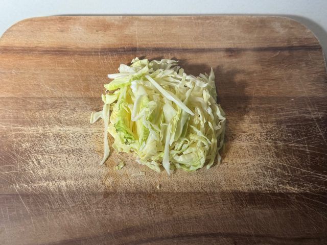 キャベツを細めの千切り