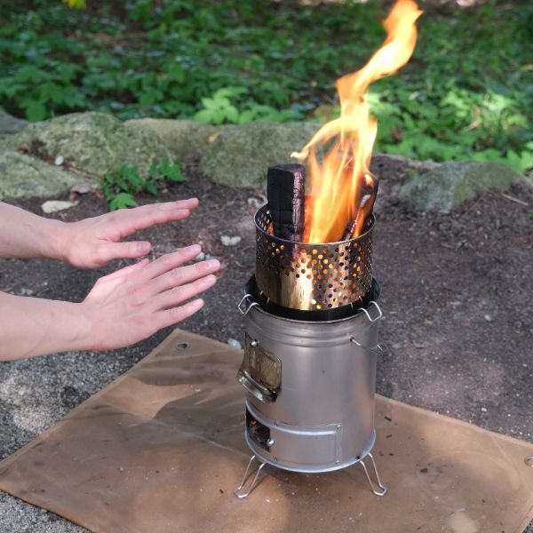 発想が天才！熱ダメージを削減する二次燃焼ストーブが最高すぎた