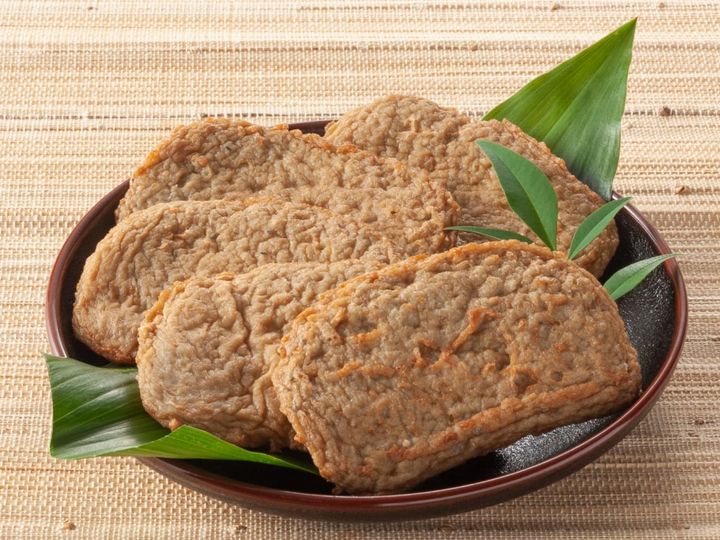 All About ニュース編集部が全国250人を対象に実施したご当地グルメに関するアンケートの調査結果から、旅先で食べたい「愛媛県のご当地グルメ」ランキングを発表！ 2位「じゃこ天」を抑えた1位は？