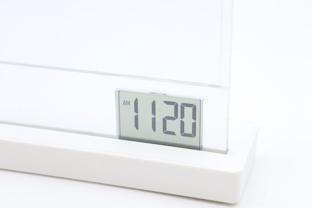 フォトフレームデジタル時計 デザイン
