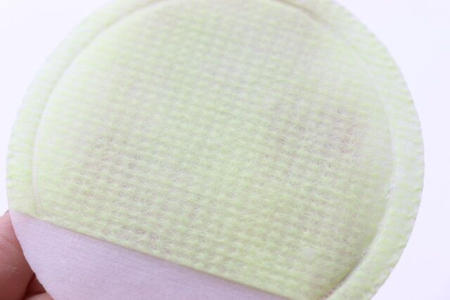 ワンステップピーリングパッド 素材感