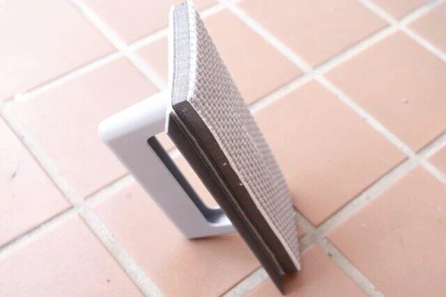 ダイソー 玄関・ベランダクリーナー（落ち落ちV）