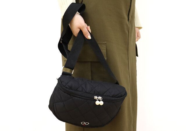 宝島社ムック付録のアジョリーのキルティングショルダーバッグ9