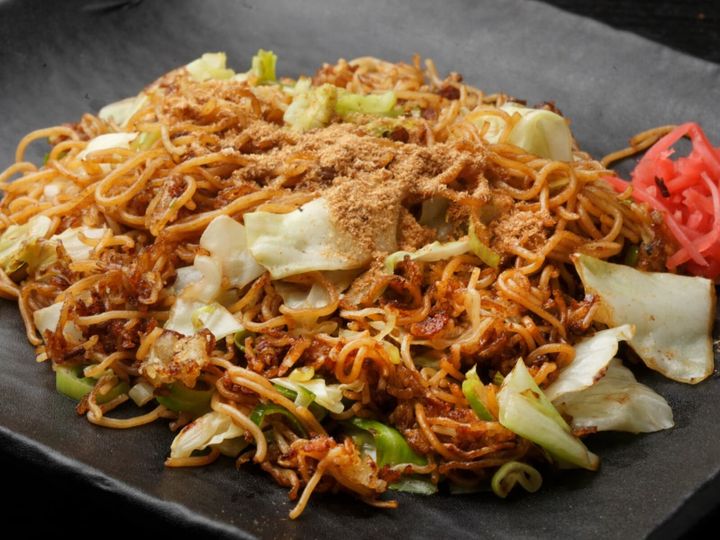 All About ニュース編集部が全国250人を対象に実施したご当地グルメに関するアンケートの調査結果から、旅先で食べたい「静岡県のご当地グルメ」ランキングを発表！ 2位「富士宮やきそば」を抑えた1位は？