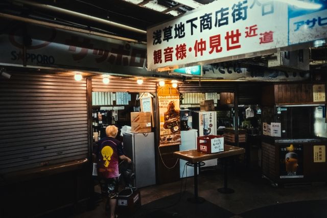 銀座線浅草駅の改札口から浅草地下街へ