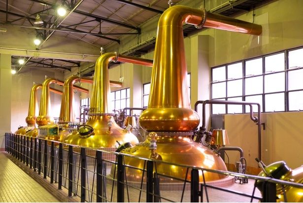 銅製の蒸溜釜。写真は「バルジ型」で、スッキリとした酒質の原酒になる