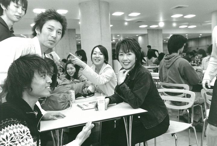 2000年、法政大学のキャンパスにて