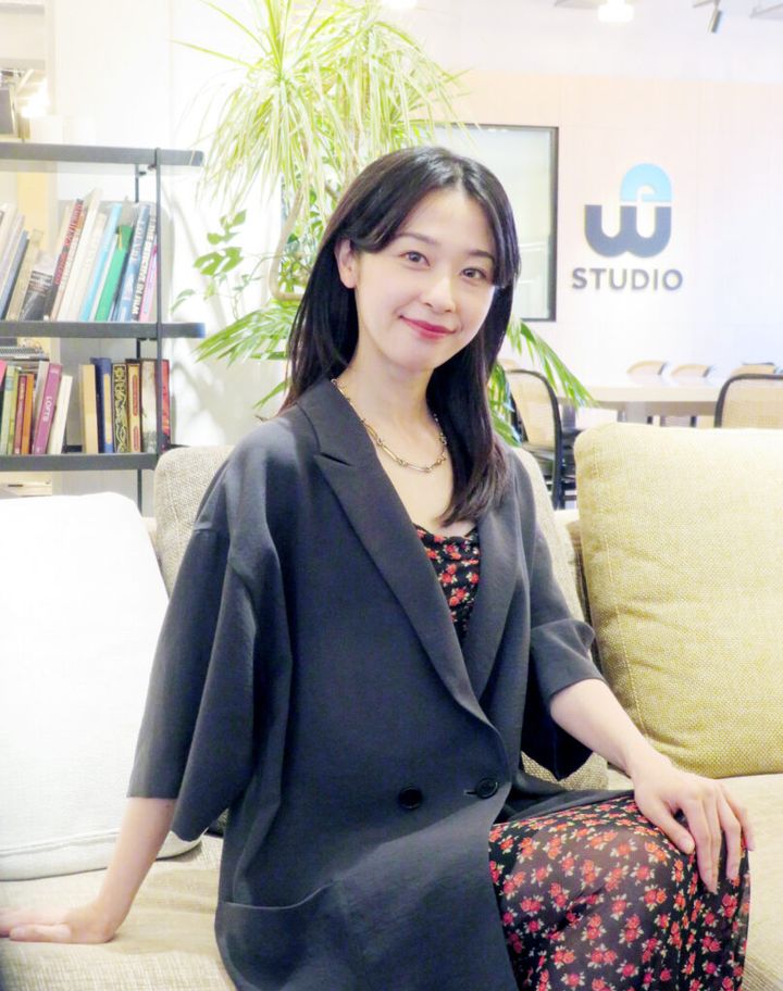 俳優、瀬戸康史さん（37）の実妹で女優、瀬戸さおりさん（36）と俳優、宮崎秋人さん（35）が結婚したことを15日、それぞれのSNSで発表しました。