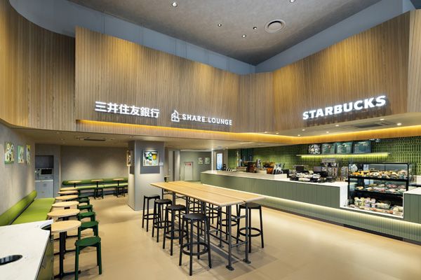 【東京都新宿区】銀行・カフェ・オフィスが一体になった新店舗「Olive LOUNGE 新宿通」オープン