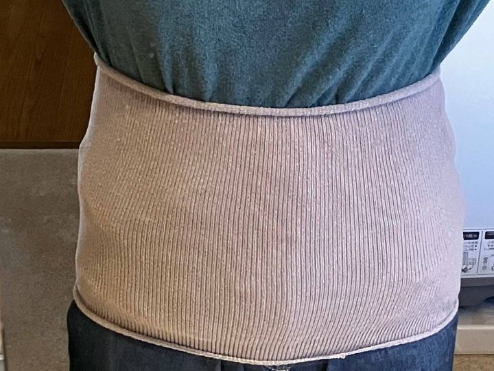 DAISO(ダイソー)：のびーるはらまき(レディース、吸湿発熱)