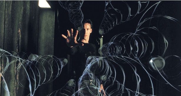 バレットタイムと呼ばれるスローモーション映像も大流行した『マトリックス』 [c] 1999 Village Roadshow Films (BVI) Limited. [c] 1999 Warner Bros. Entertainment Inc. All Rights Reserved.