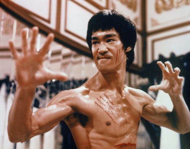 『燃えよドラゴン』の公開前にこの世を去ってしまったブルース・リー Enter the Dragon [c] 1973, Renewed [c] 2001, Warner Bros. Entertainment Inc. All rights reserved.