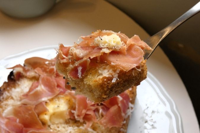 HOC ホック チーズトースト 生ハムトッピング 一口