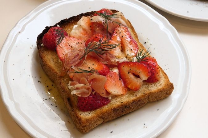 HOC ホック いちごトースト