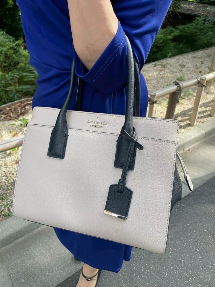 『kate spade new york』のバッグ
