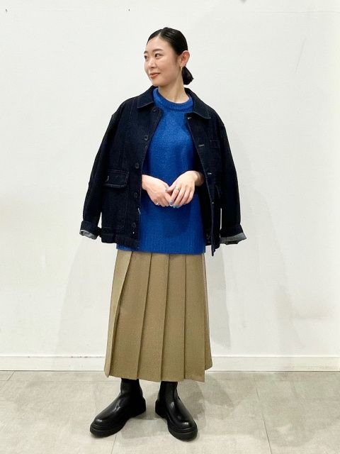 【GU】太めプリーツが今っぽい、きれいめラップスカート