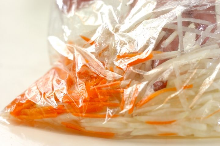 甘酢和え大根の下準備1