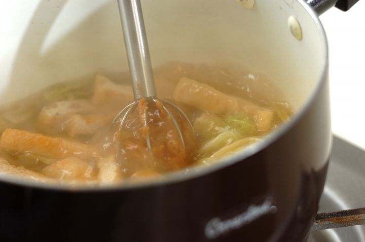 油揚げと白菜のみそ汁の作り方2