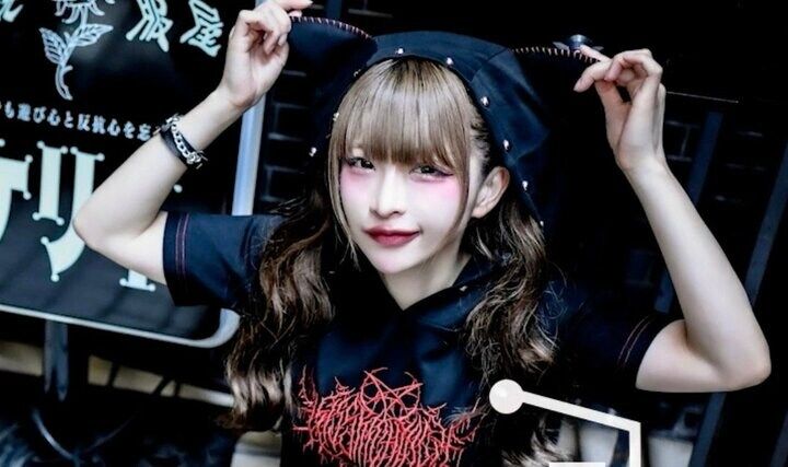 【写真・画像】40歳美魔女の若すぎるビジュアルに驚きの声「信じられない！」 1枚目