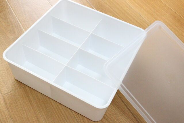 ダイソーの下着収納ケースはフタ付きで中身を目隠しできる
