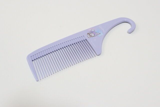 ひっかけられるトリートメントコーム細目 ダイソー クロミ 紫