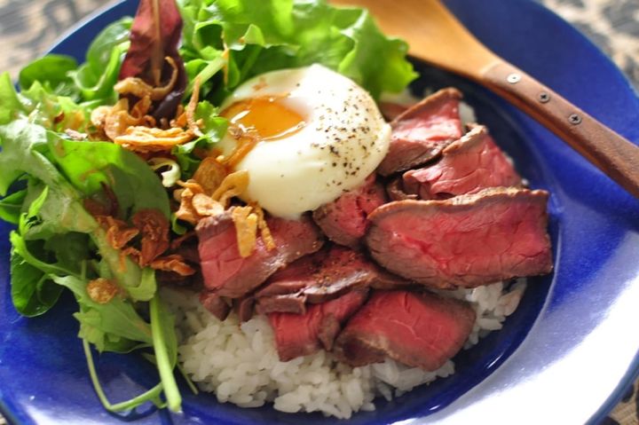 ローストビーフ丼