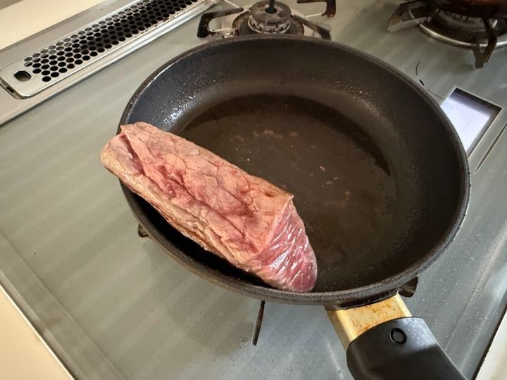 長いほうの側面