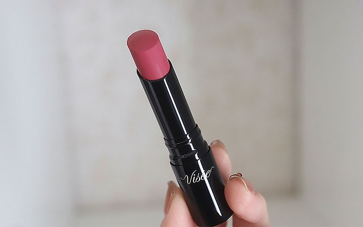 ブルベ冬におすすめのヴィセ「ネンマク フェイク ルージュ Ⅱ」はこちら