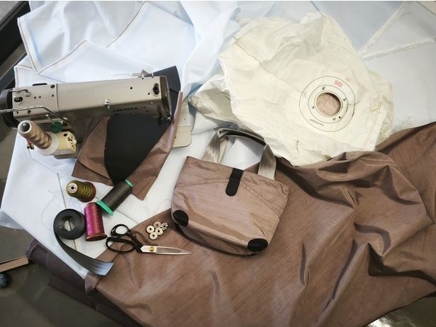 メンバーが試行錯誤しながら試作品を製作