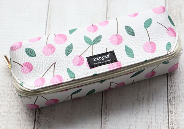 『素敵なあの人』2月号の付録はkippisの超優秀マルチケース