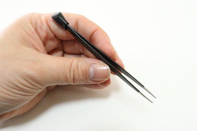 セリアのネイルアート用ピンセット2
