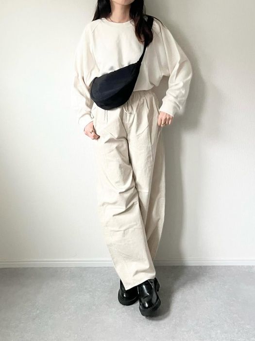 UNIQLO「スウェットクロップドシャツ」