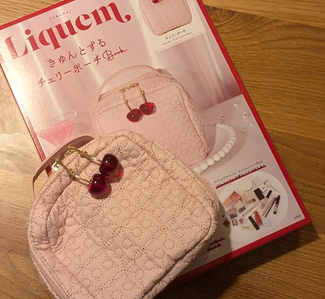 Liquem きゅんとするチェリーポーチ Book 表紙と付録ポーチ