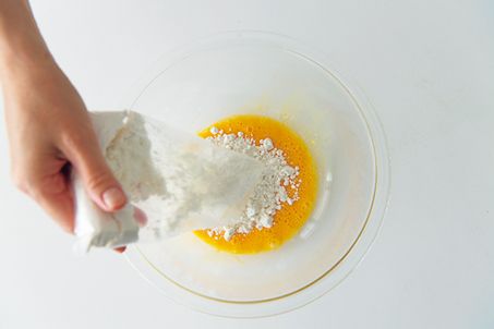 ホットケーキミックスで絵本『ドーナツペンタくん』のかんたんドーナツを作ろう！ チョコレートデコレーションのアレンジもご紹介♪の画像3