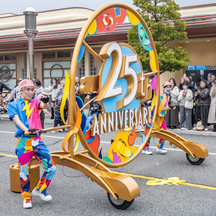 25周年アニバーサリーフロート3