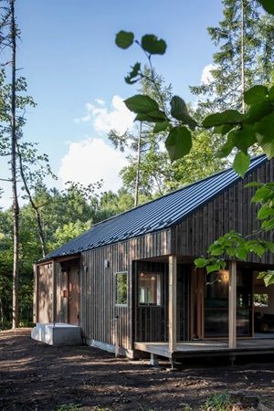 自然素材の家づくりを行う菱田工務店が平屋住宅「Whisper of Wood 木ノ香」をHPで公開