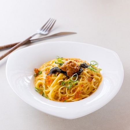 【京都府京都市】南岩本公園内の「The Paddock Cafe」で、乗馬や餌やり体験イベントを開催